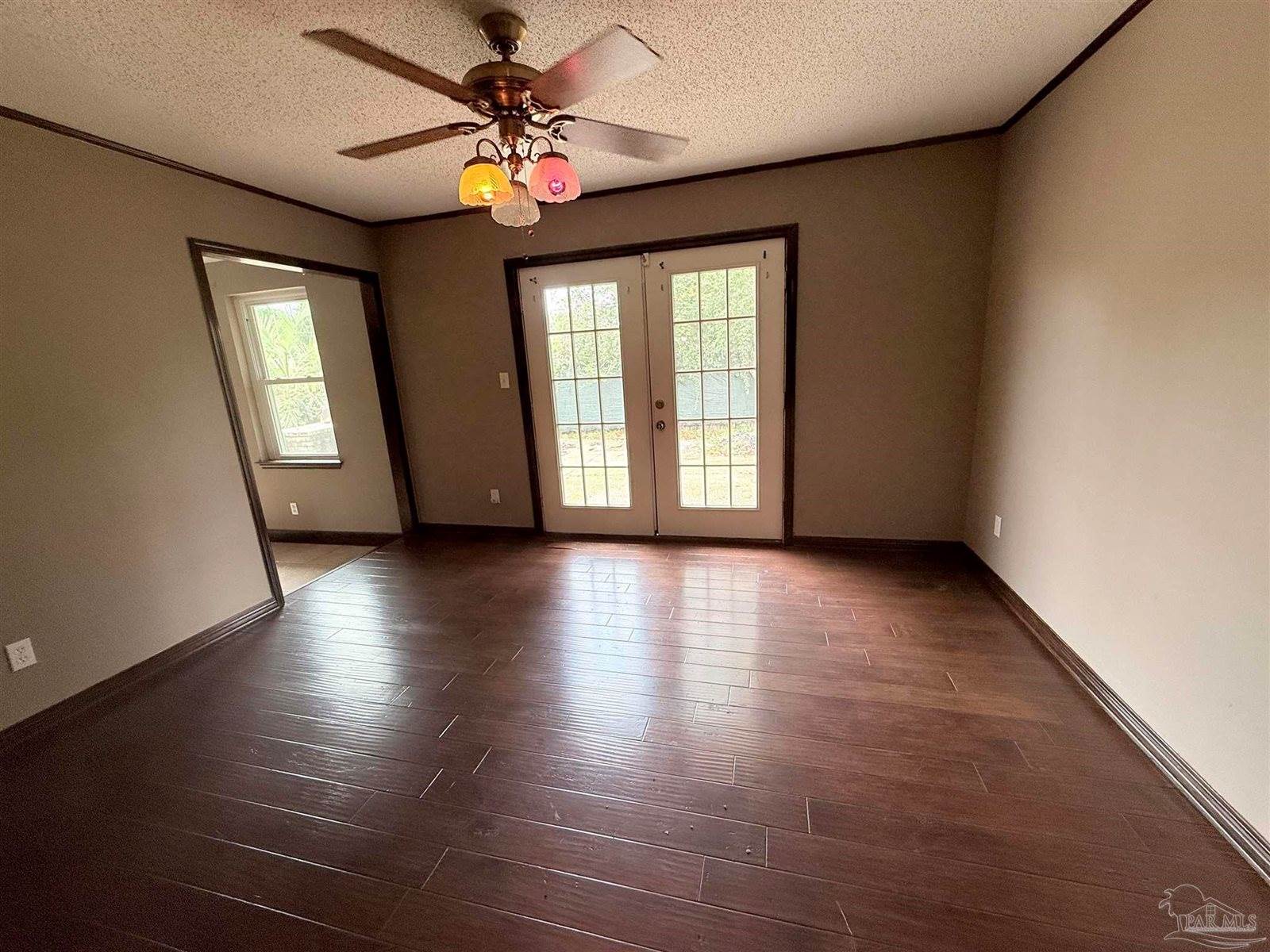 365 Arabian Dr, Pensacola, FL 32506