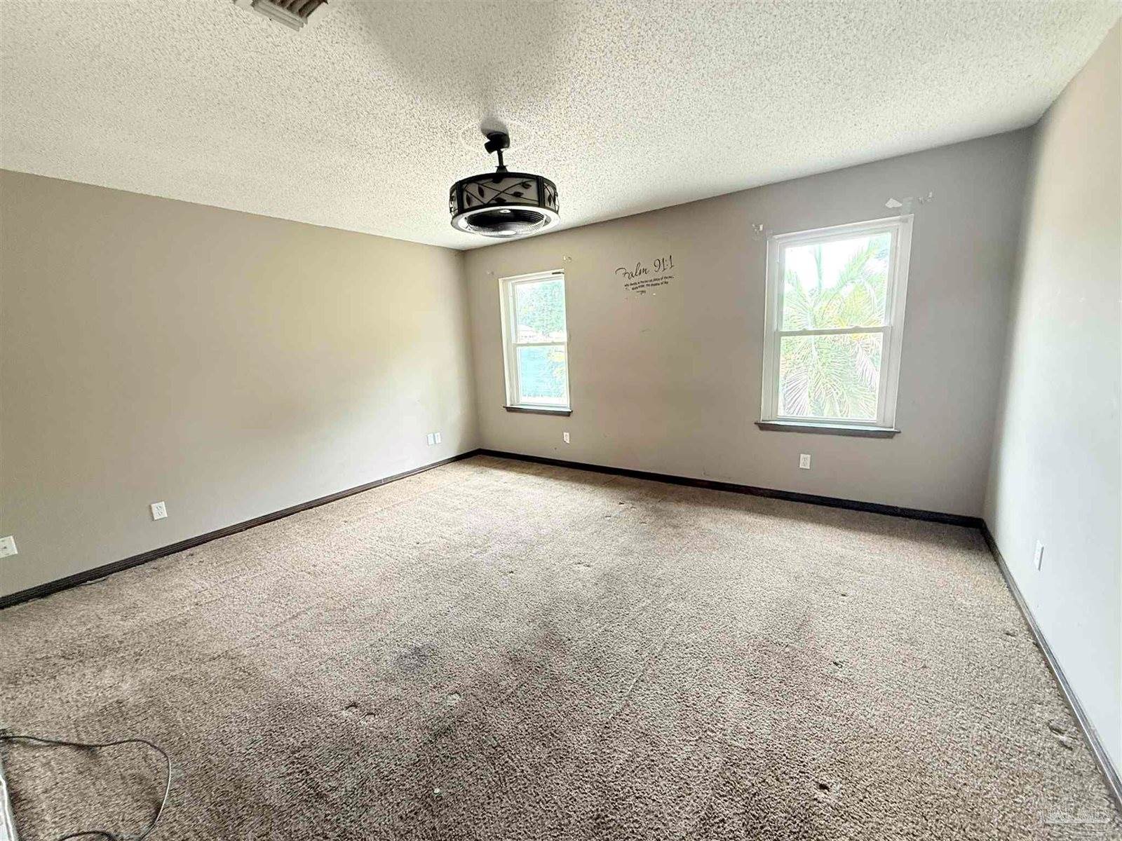 365 Arabian Dr, Pensacola, FL 32506