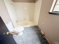 365 Arabian Dr, Pensacola, FL 32506