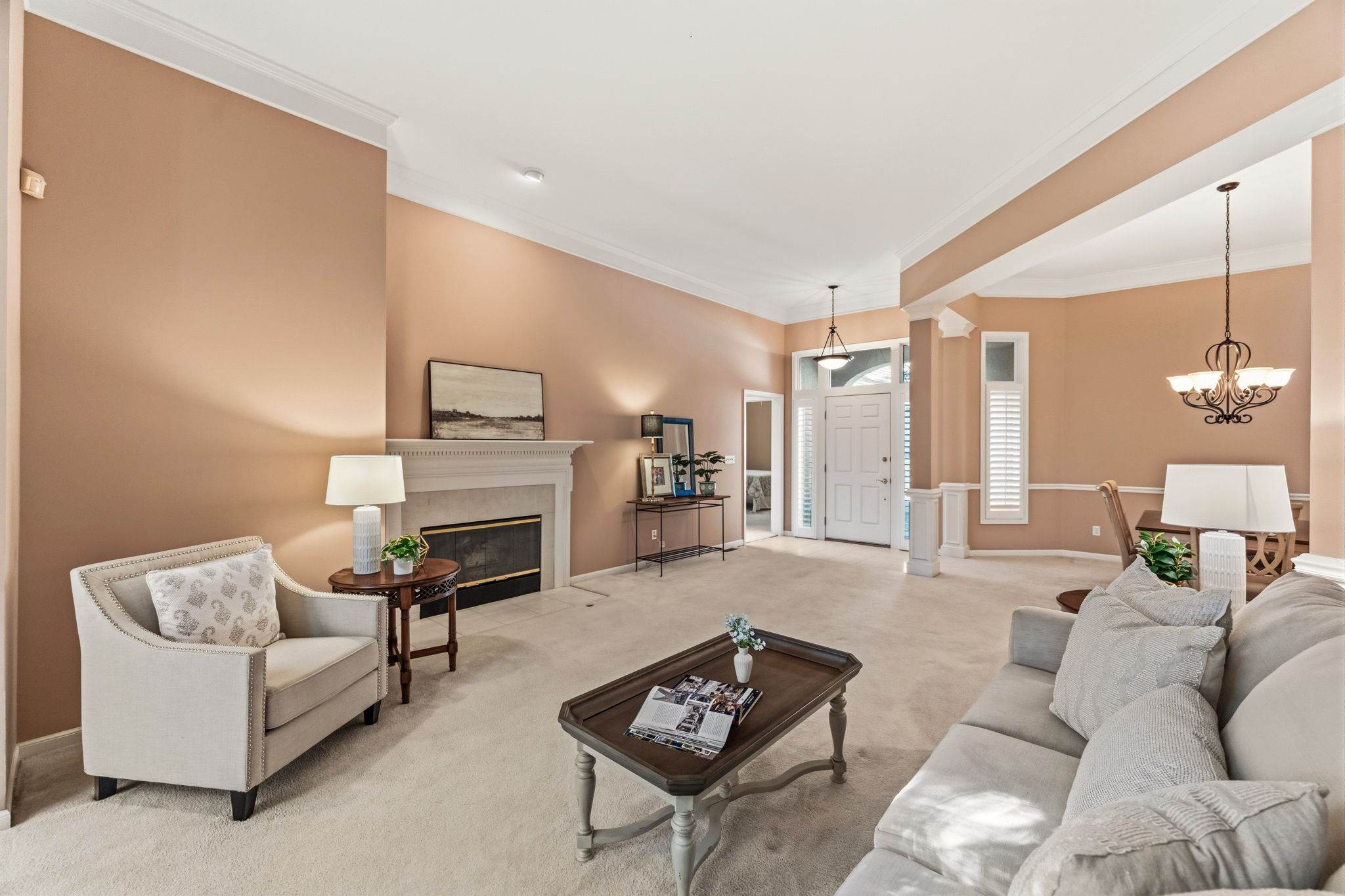 8801 W 142nd St, Overland Park, KS 66221