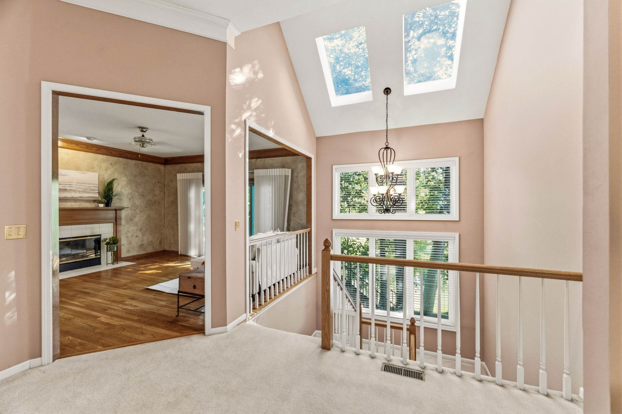8801 W 142nd St, Overland Park, KS 66221