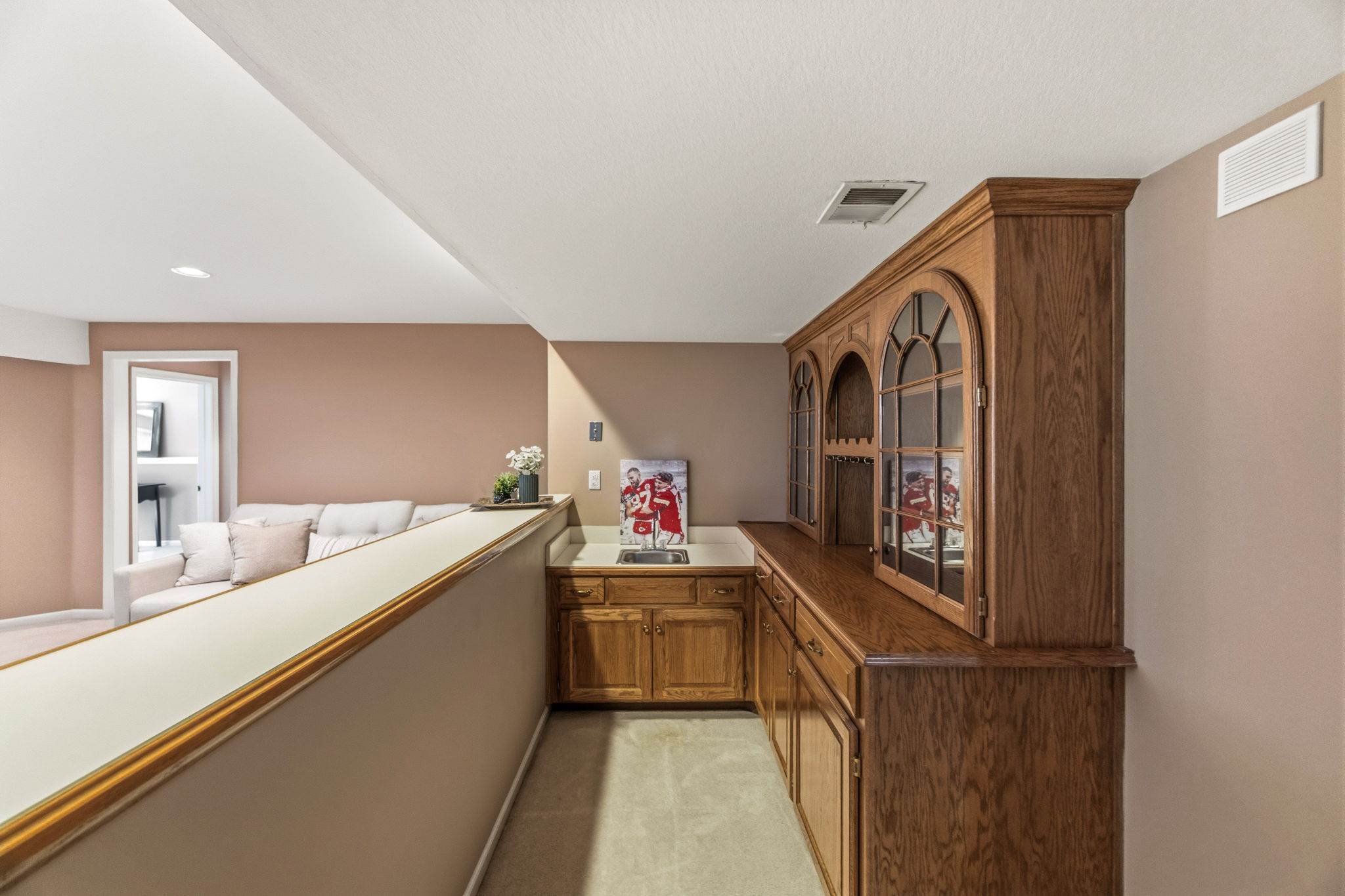 8801 W 142nd St, Overland Park, KS 66221