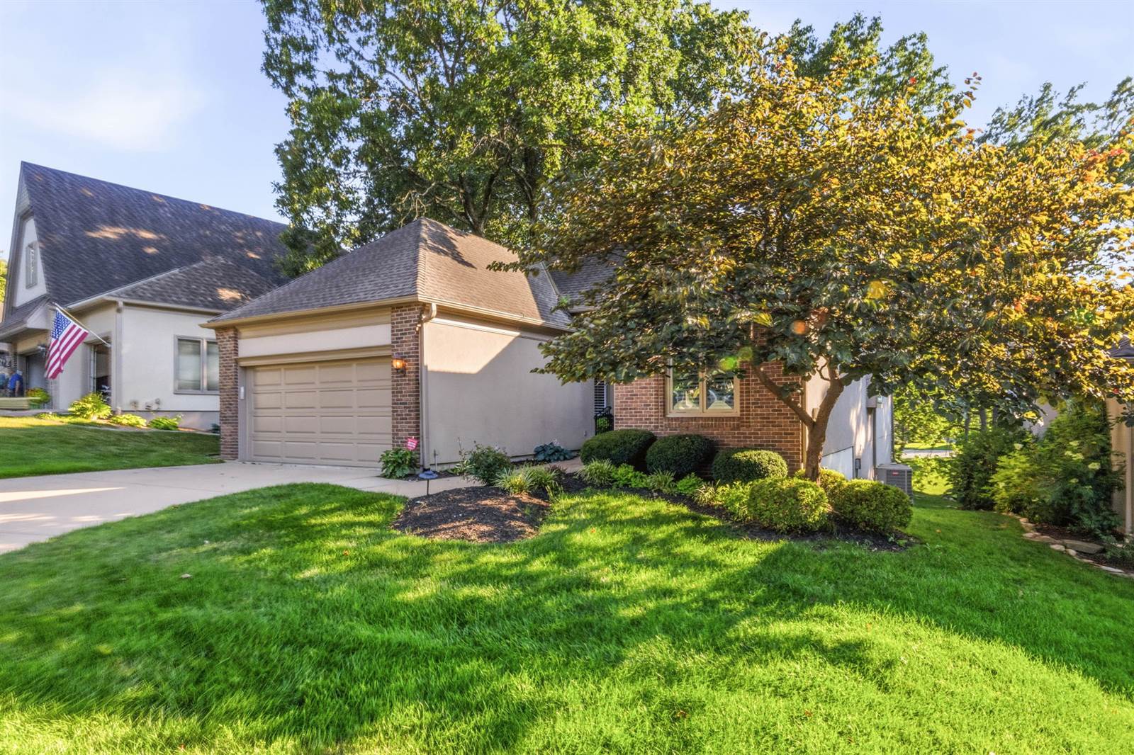 8801 W 142nd St, Overland Park, KS 66221