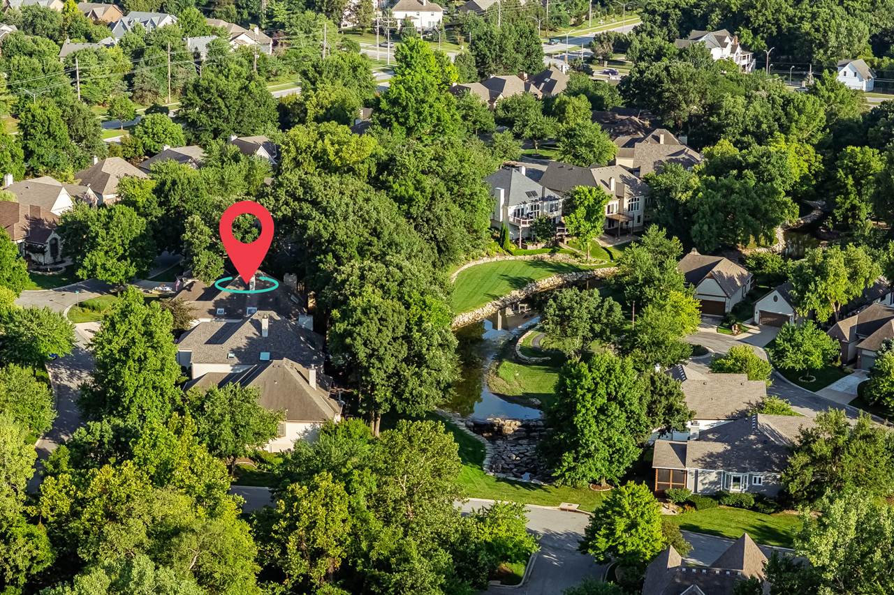 8801 W 142nd St, Overland Park, KS 66221