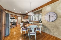 8801 W 142nd St, Overland Park, KS 66221