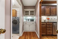 8801 W 142nd St, Overland Park, KS 66221