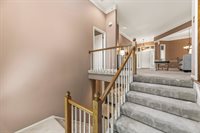8801 W 142nd St, Overland Park, KS 66221