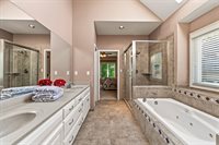 8801 W 142nd St, Overland Park, KS 66221