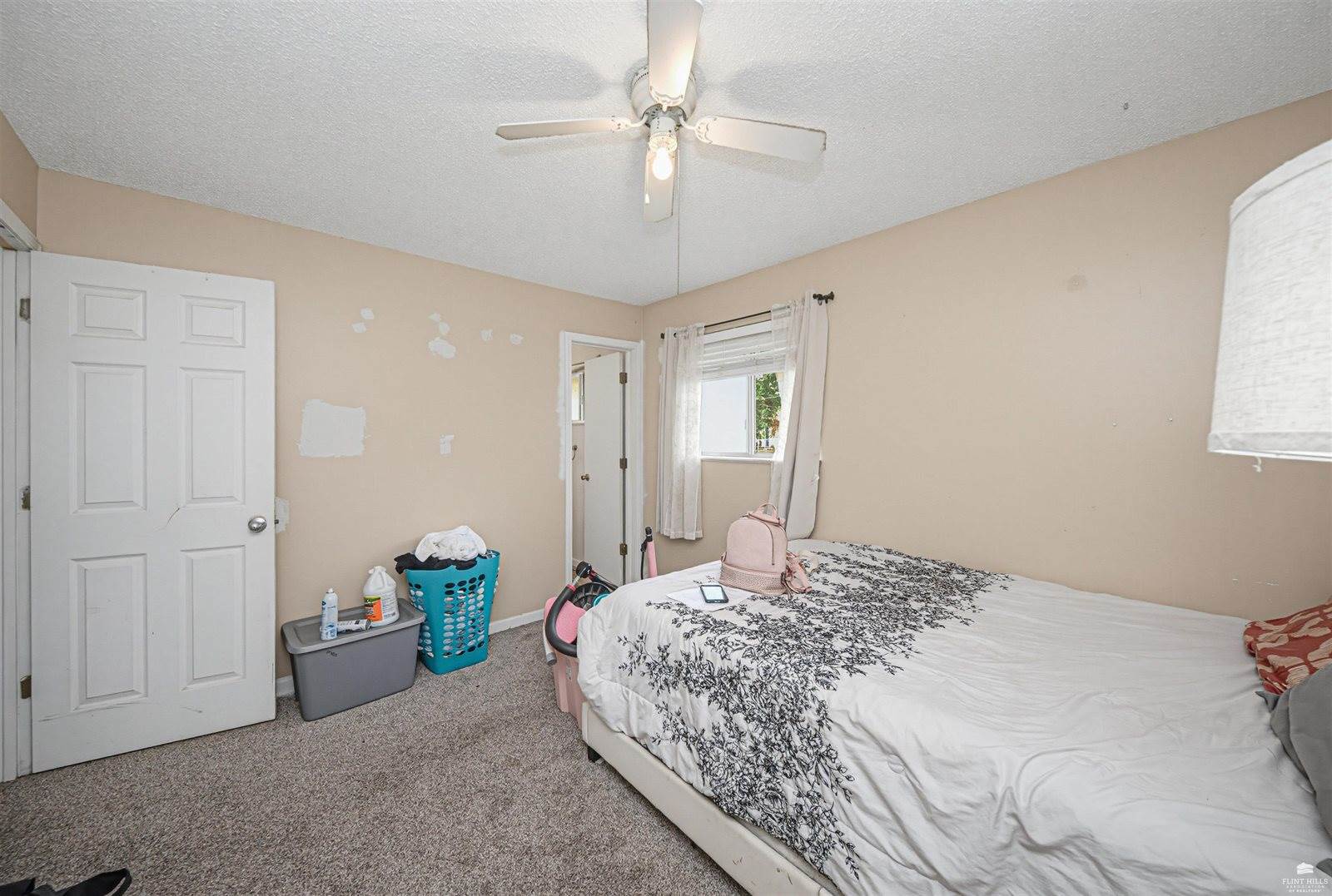 610 Knollwood Street, Wakefield, KS 67487