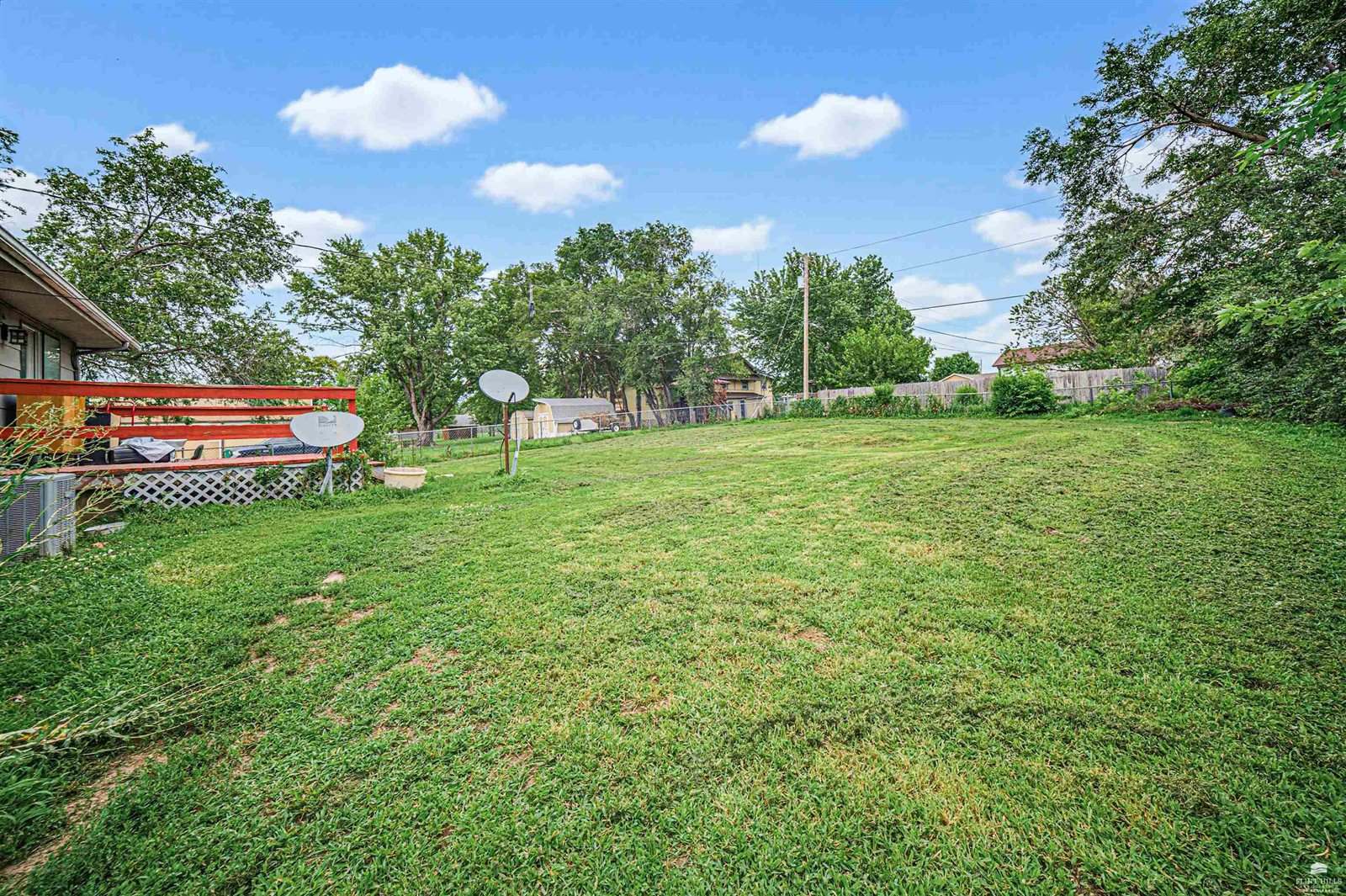 610 Knollwood Street, Wakefield, KS 67487