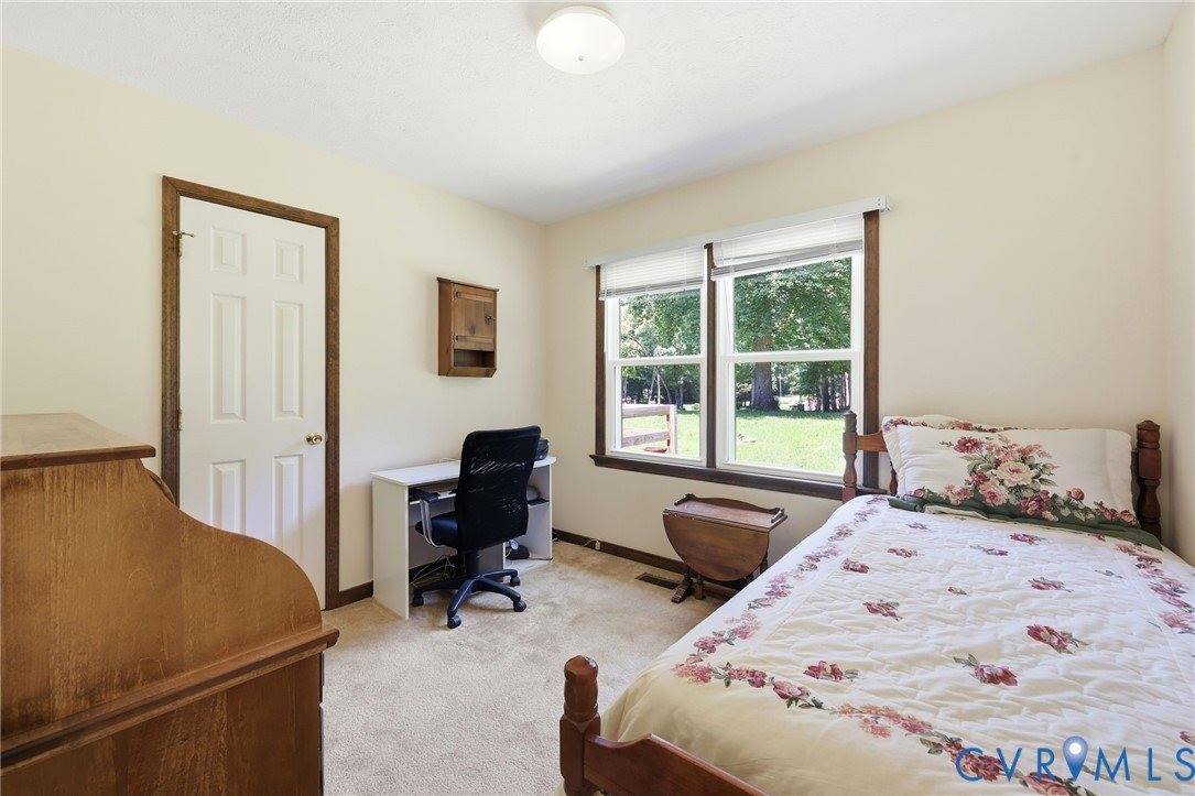 10111 Tunstall Road, New Kent, VA 23124
