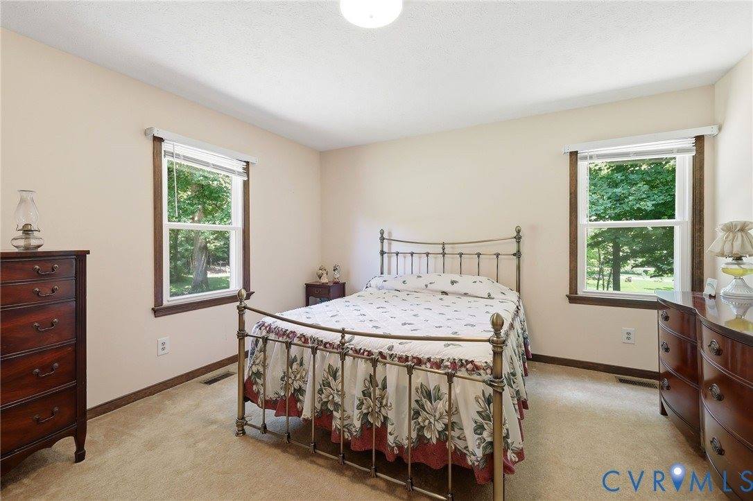 10111 Tunstall Road, New Kent, VA 23124