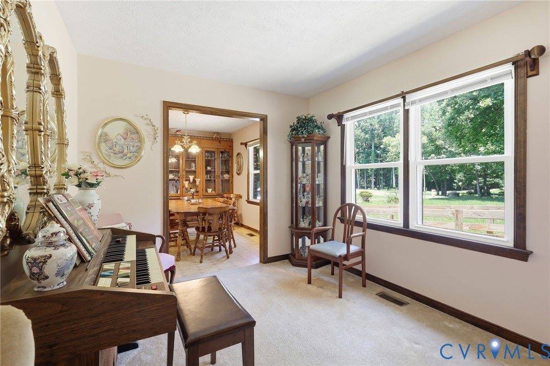 10111 Tunstall Road, New Kent, VA 23124