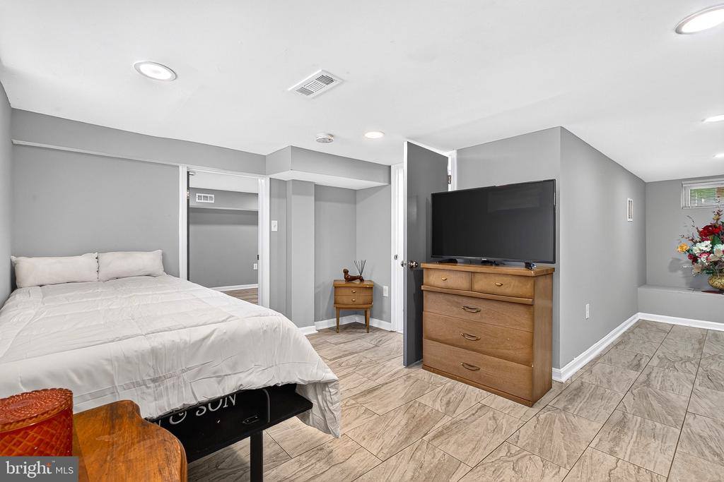 4000 Kathland Avenue, Baltimore, MD 21207