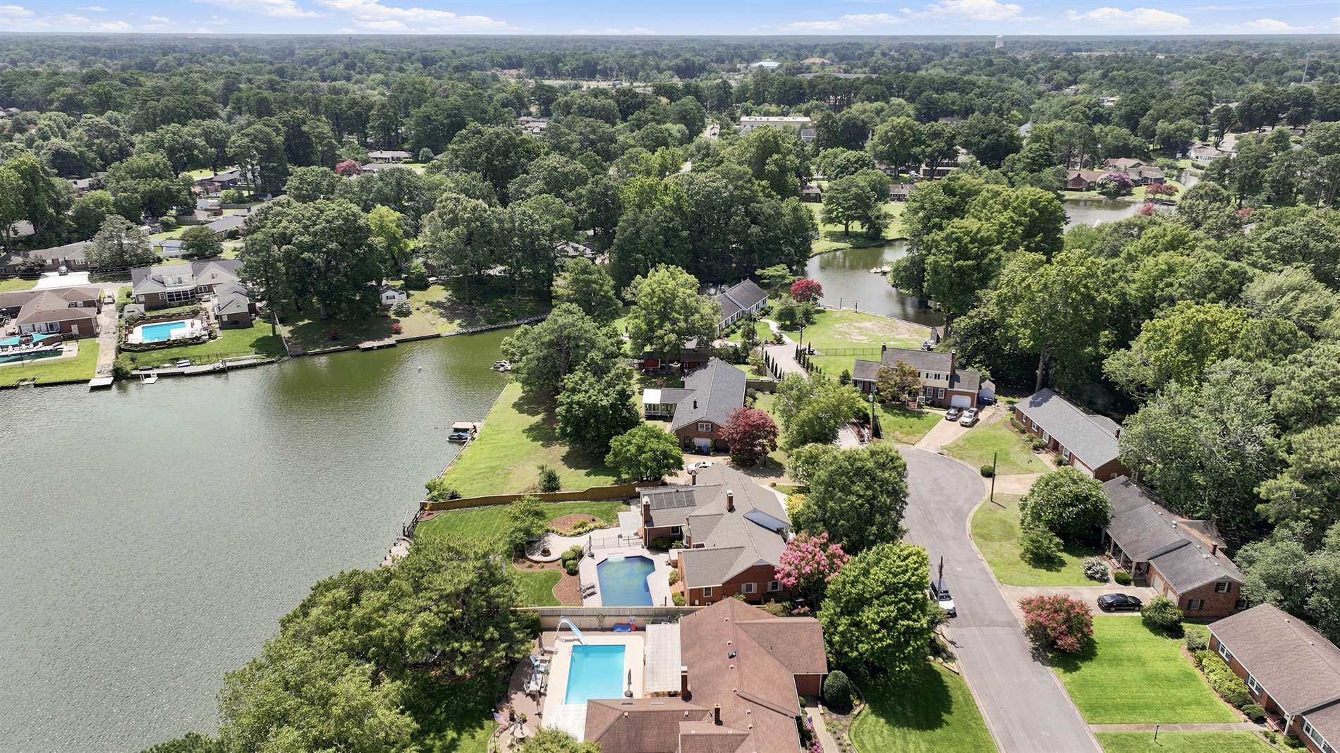 228 Convention Dr., Virginia Beach, VA 23462