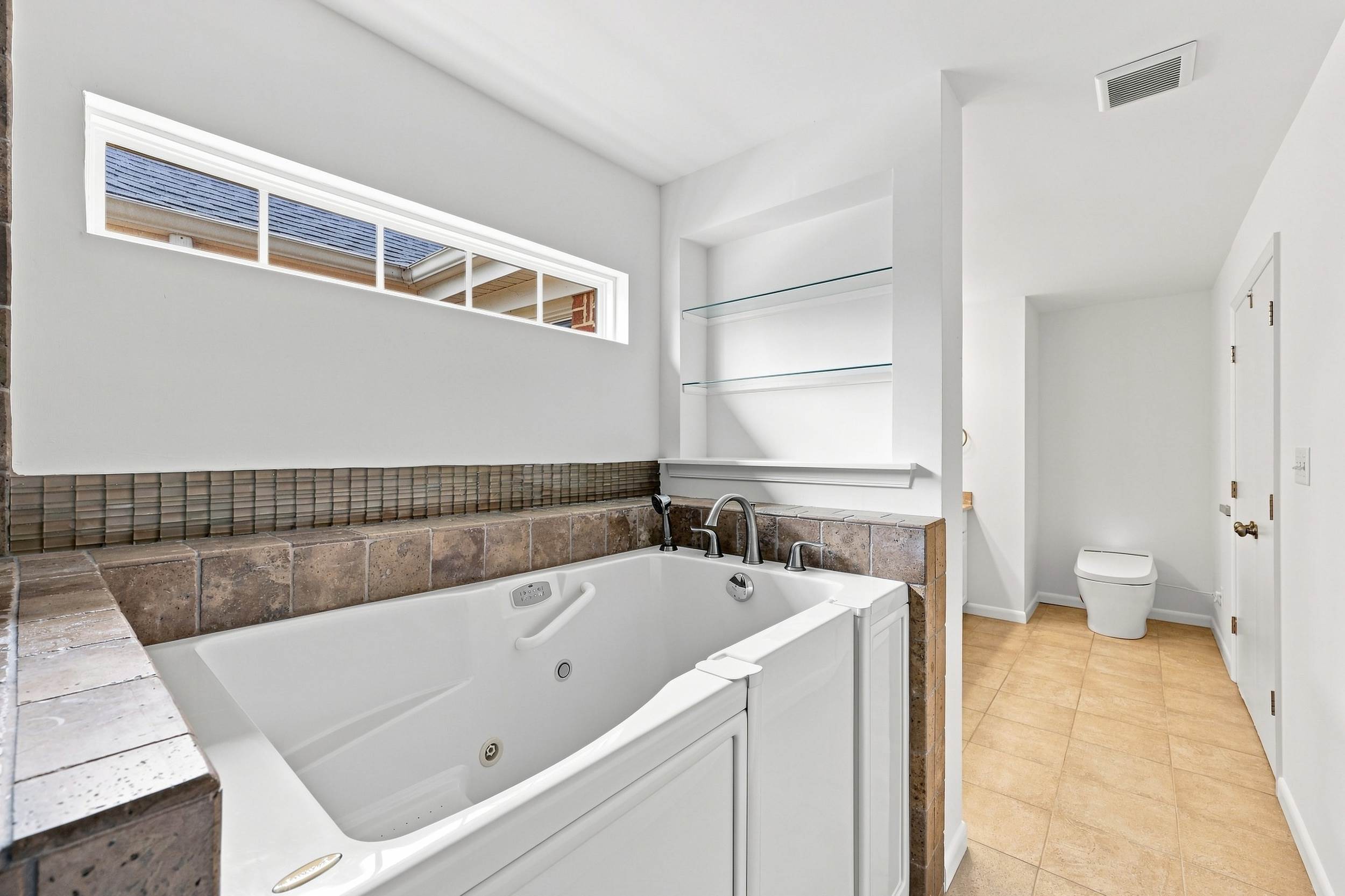 228 Convention Dr., Virginia Beach, VA 23462
