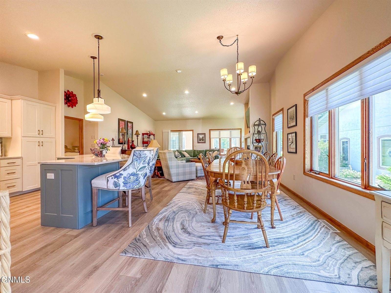 1959 Mesquite Loop, Bismarck, ND 58503