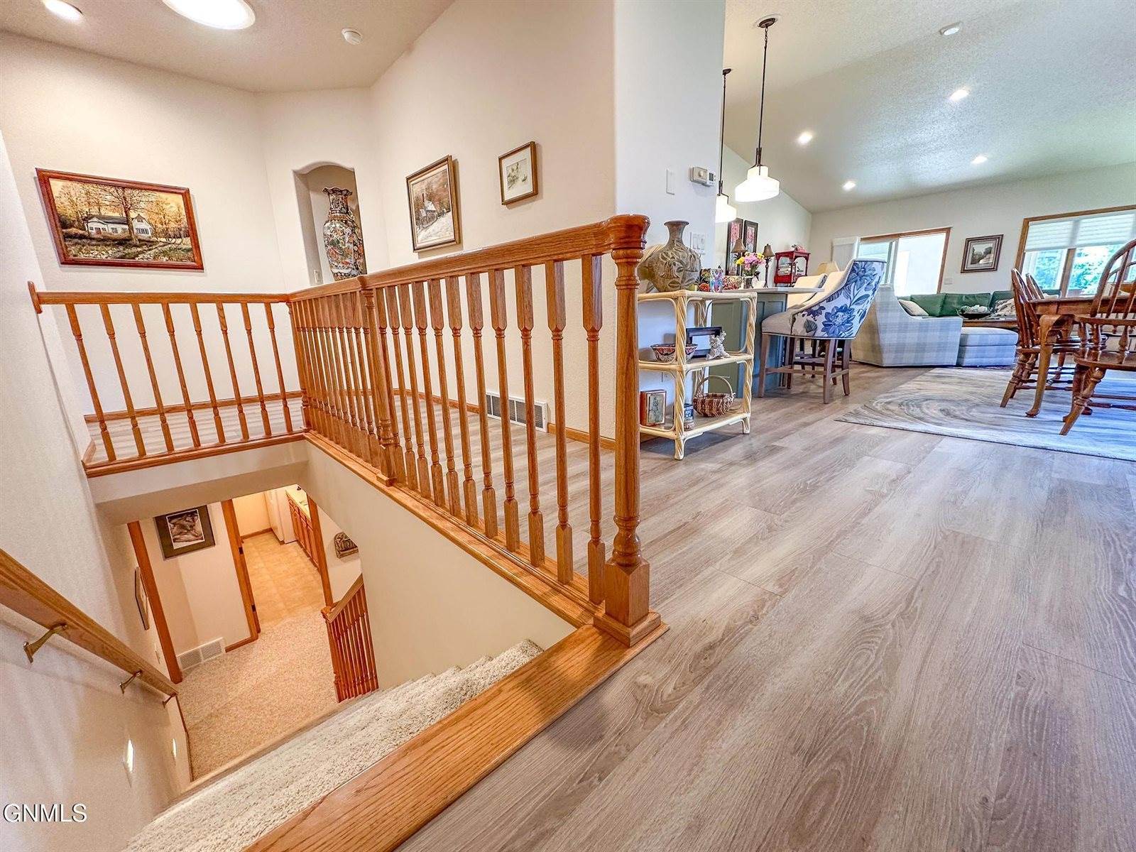1959 Mesquite Loop, Bismarck, ND 58503
