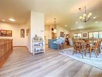 1959 Mesquite Loop, Bismarck, ND 58503