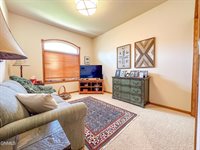 1959 Mesquite Loop, Bismarck, ND 58503