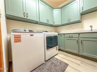 1959 Mesquite Loop, Bismarck, ND 58503