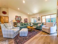 1959 Mesquite Loop, Bismarck, ND 58503