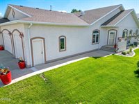 1959 Mesquite Loop, Bismarck, ND 58503