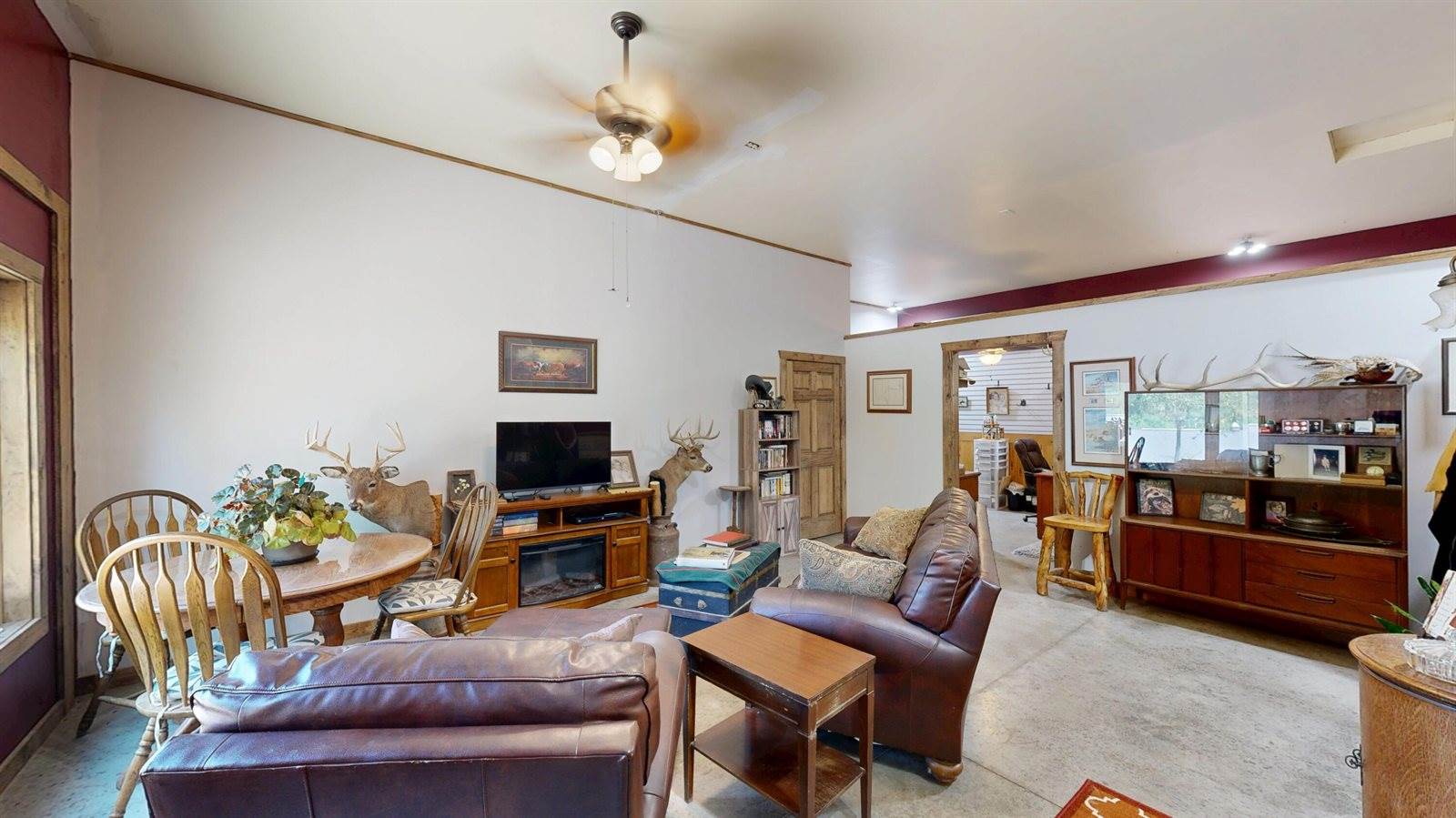 2839 Blair Rd, New Albin, IA 52160