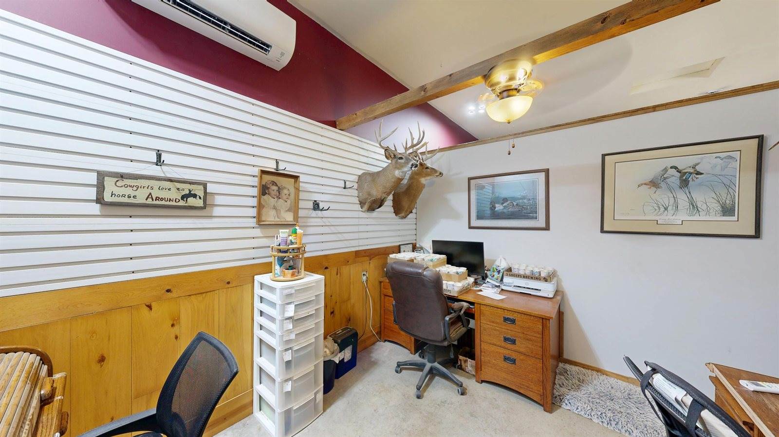 2839 Blair Rd, New Albin, IA 52160