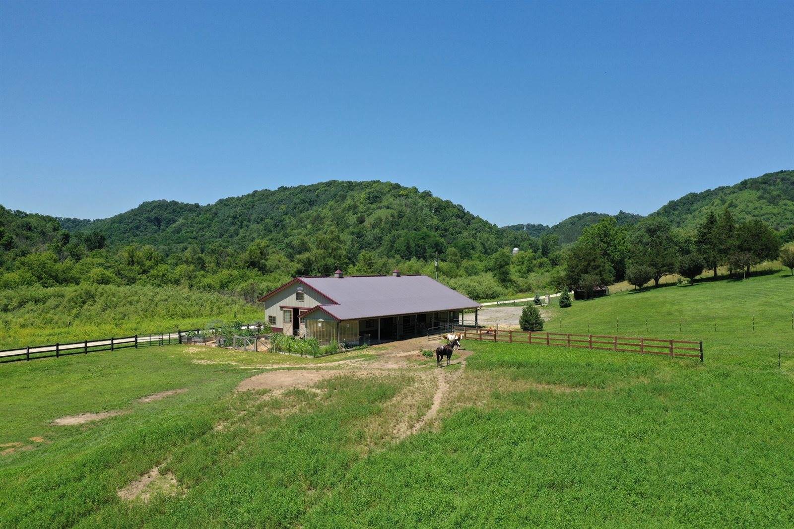 2839 Blair Rd, New Albin, IA 52160