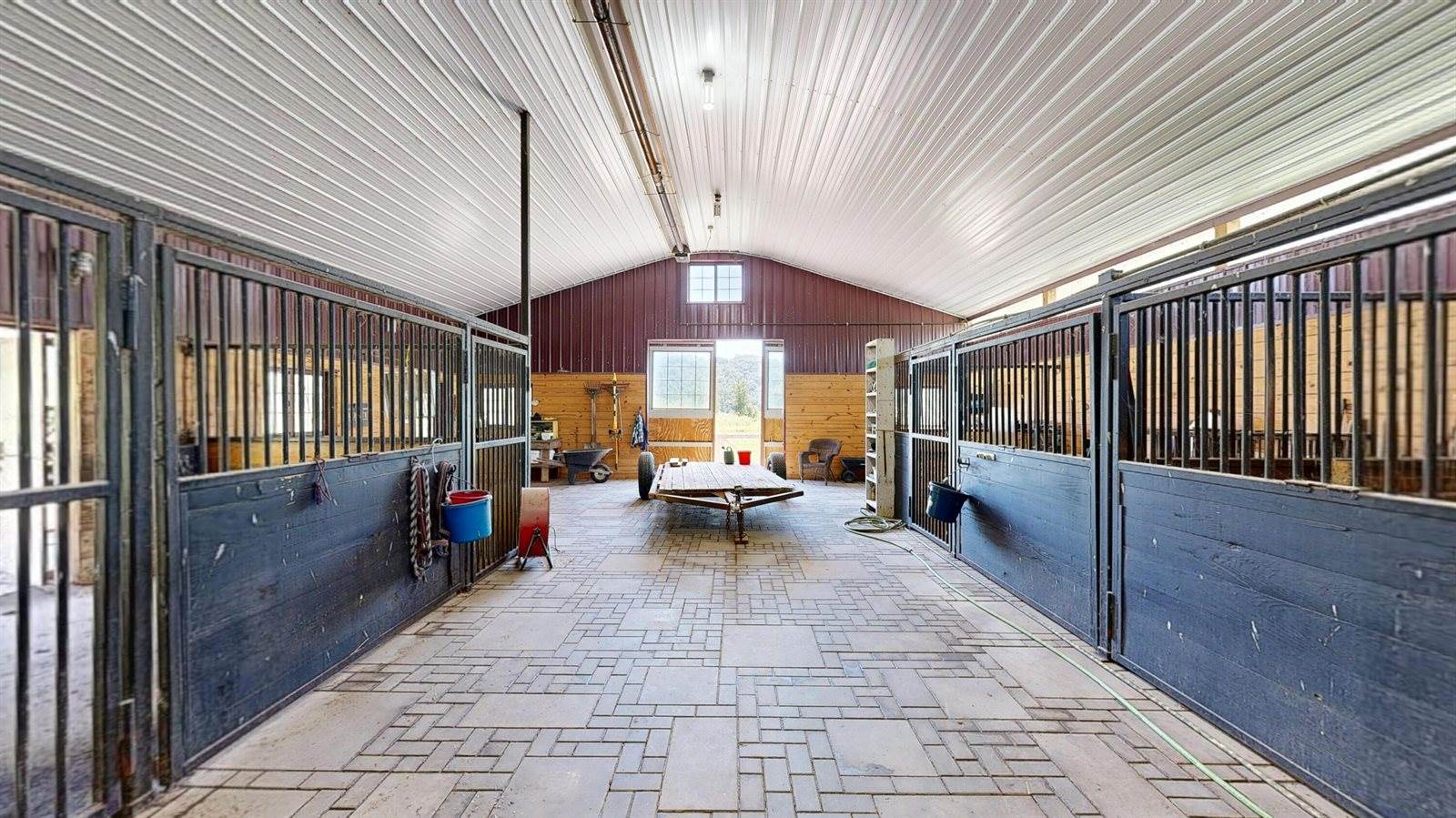 2839 Blair Rd, New Albin, IA 52160