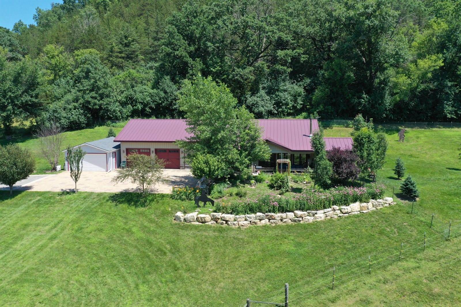 2839 Blair Rd, New Albin, IA 52160