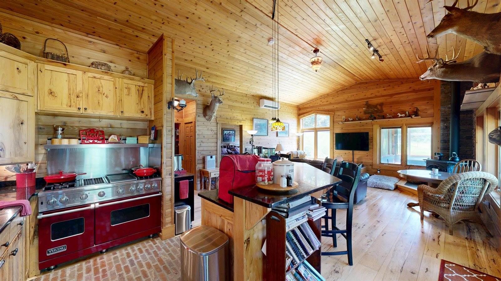 2839 Blair Rd, New Albin, IA 52160