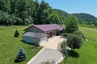 2839 Blair Rd, New Albin, IA 52160