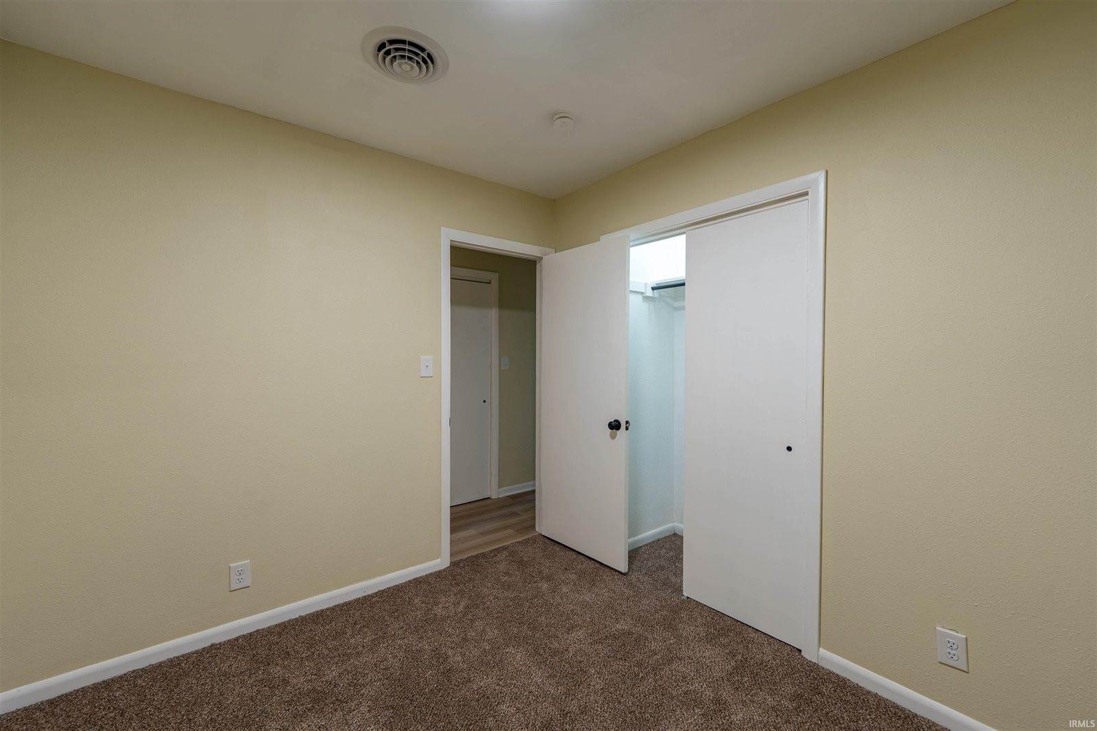 2312 N 200 E, Anderson, IN 46012