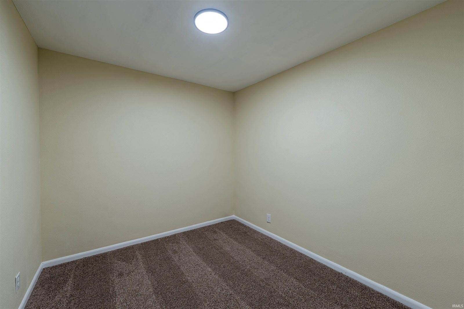 2312 N 200 E, Anderson, IN 46012