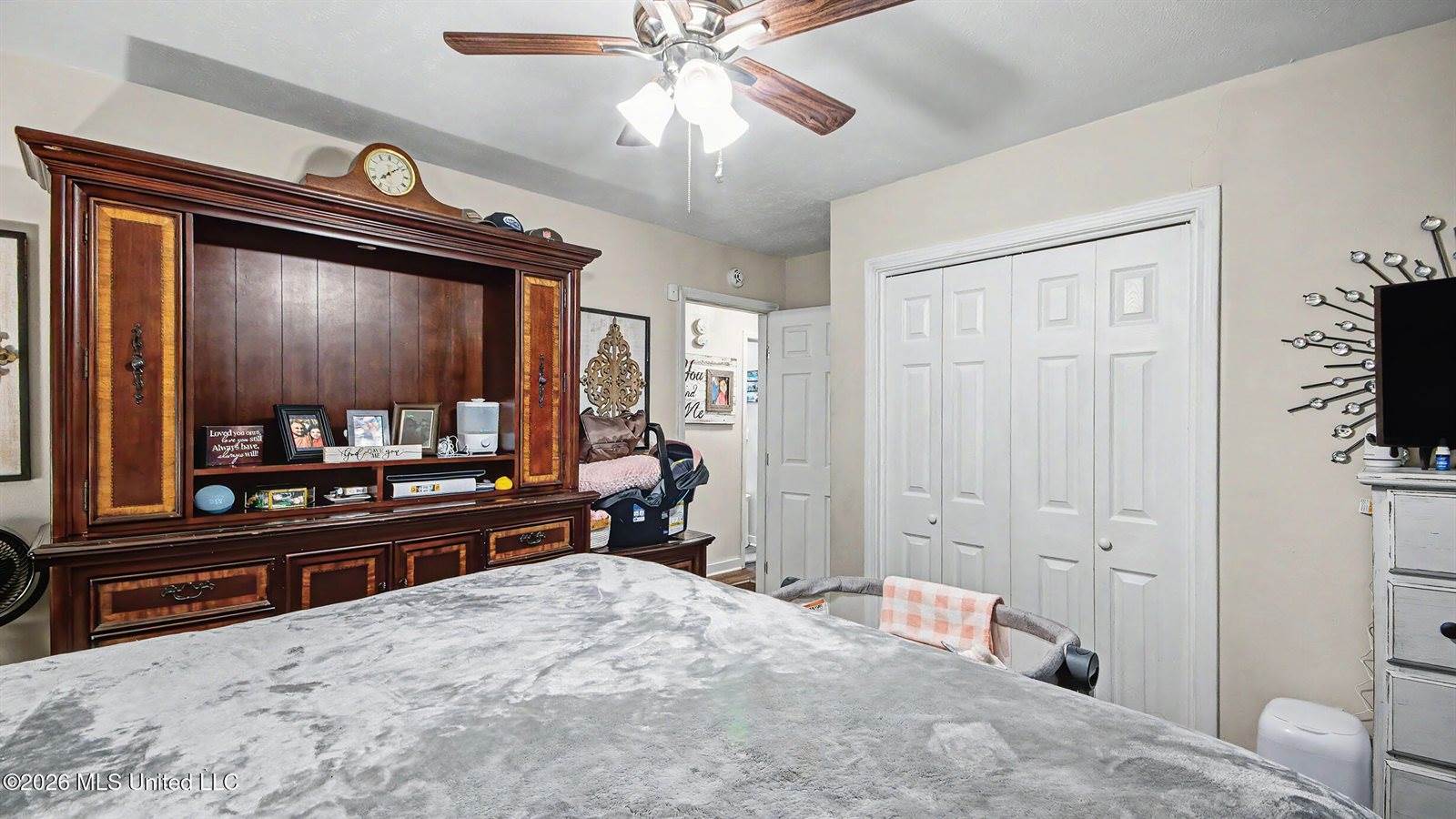 330 South Fox Hall Road, Pearl, MS 39208