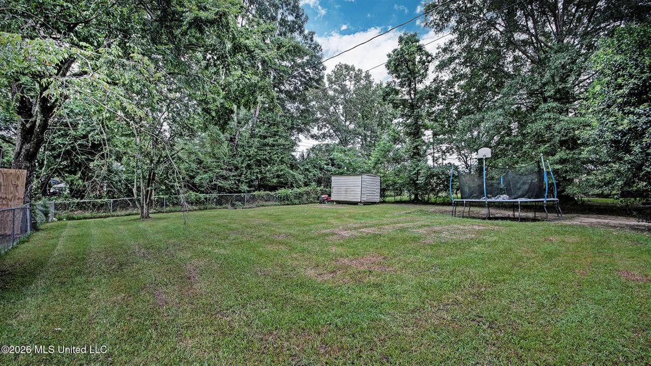 330 South Fox Hall Road, Pearl, MS 39208