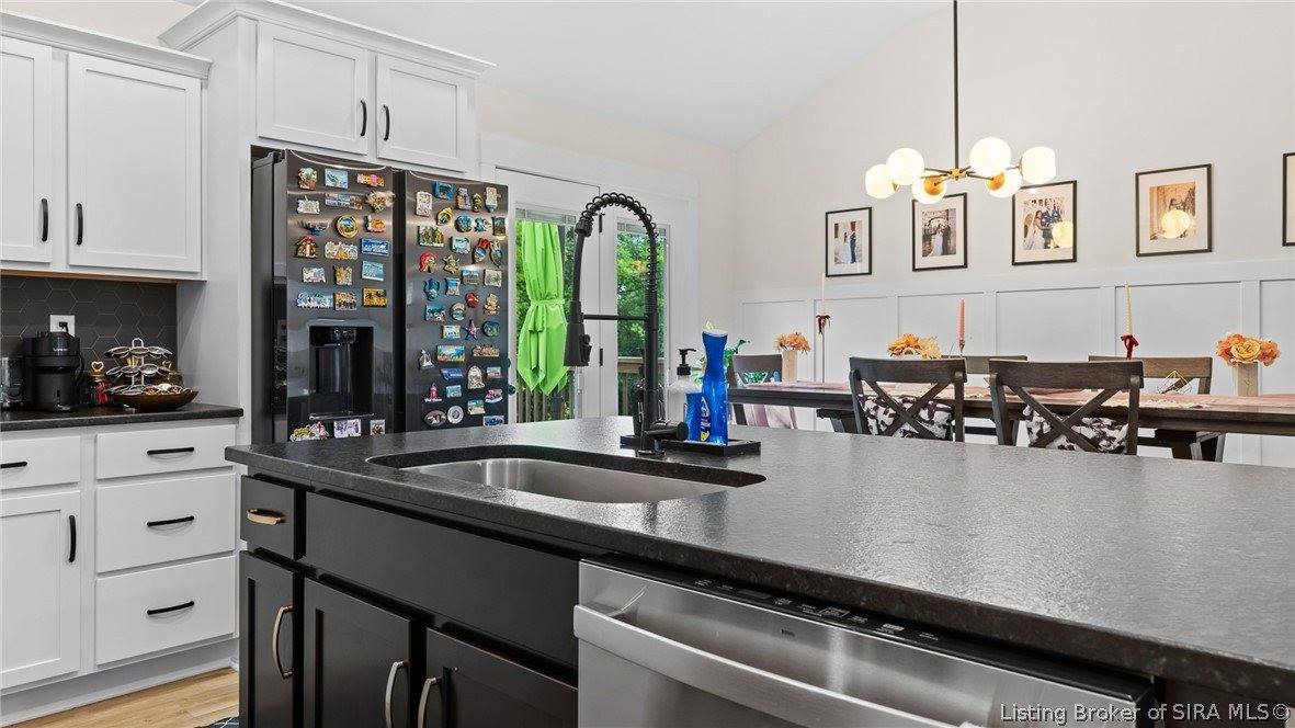 6001 Limestone Creek Drive, Charlestown, IN 47111