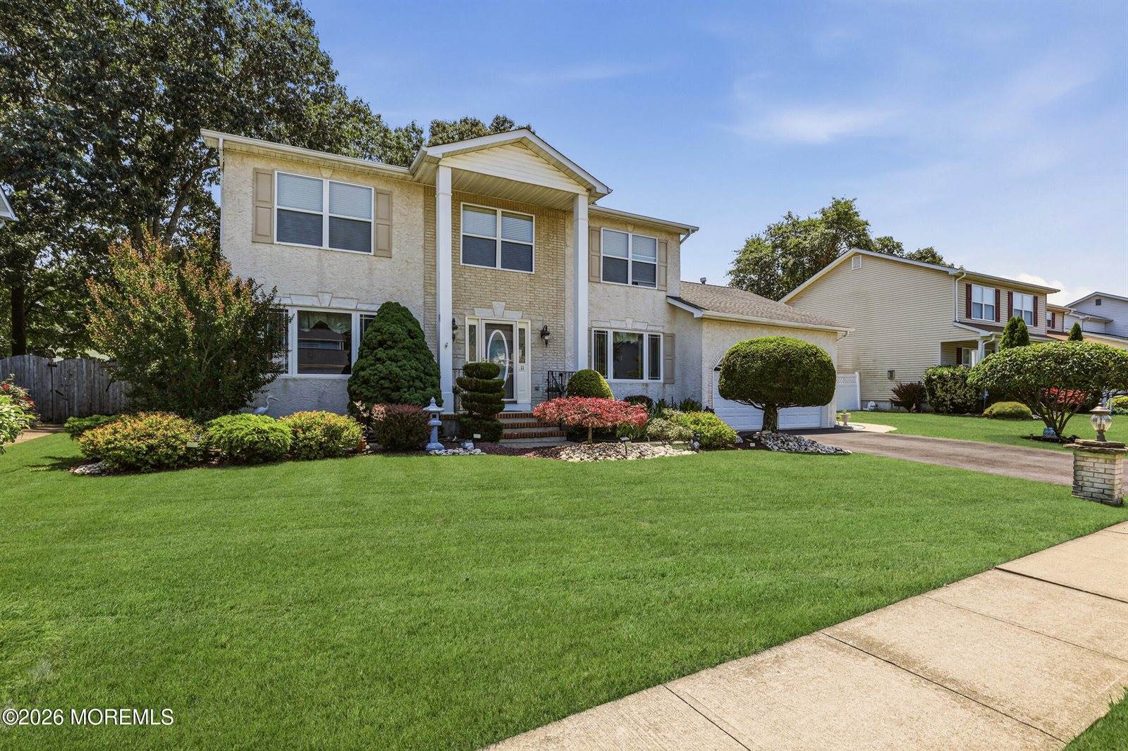 11 Bronia Street, Howell, NJ 07731
