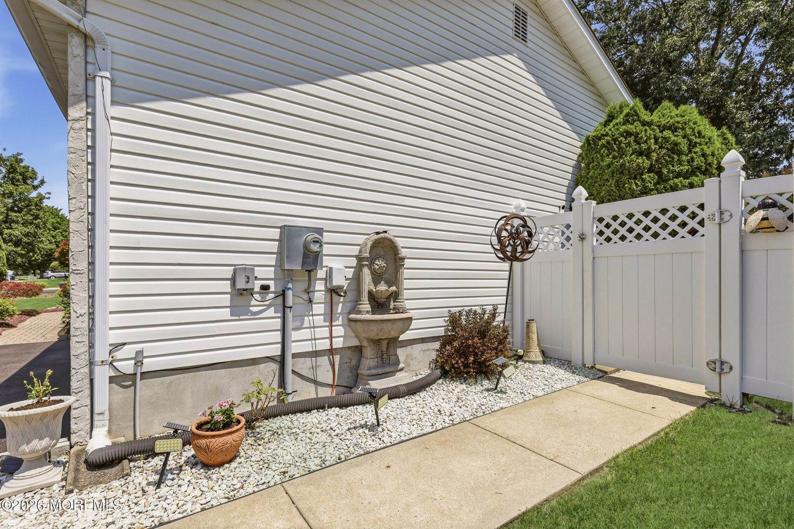 11 Bronia Street, Howell, NJ 07731