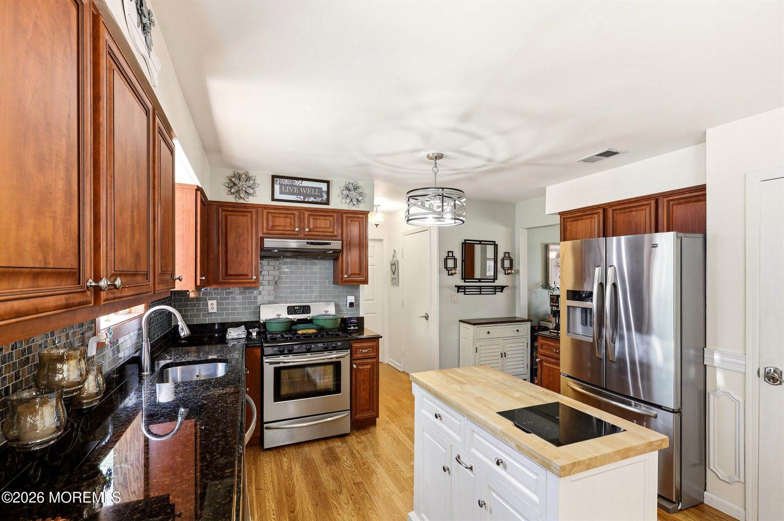 11 Bronia Street, Howell, NJ 07731