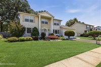11 Bronia Street, Howell, NJ 07731
