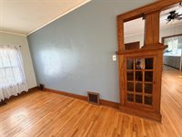 3335 6th Ave, Sioux City, IA 51106