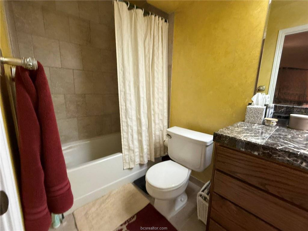 2800 Longmire Drive, College Station, TX 77845