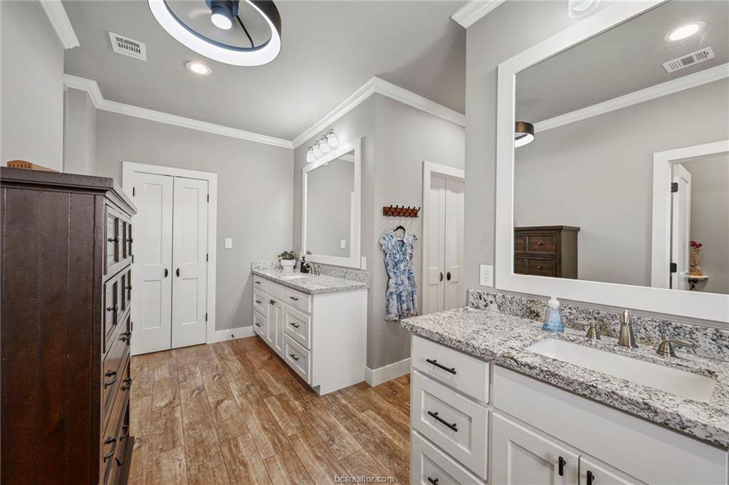 831 Mimosa Lane, Franklin, TX 77856