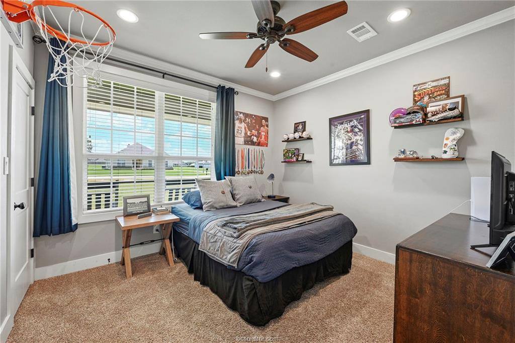 831 Mimosa Lane, Franklin, TX 77856