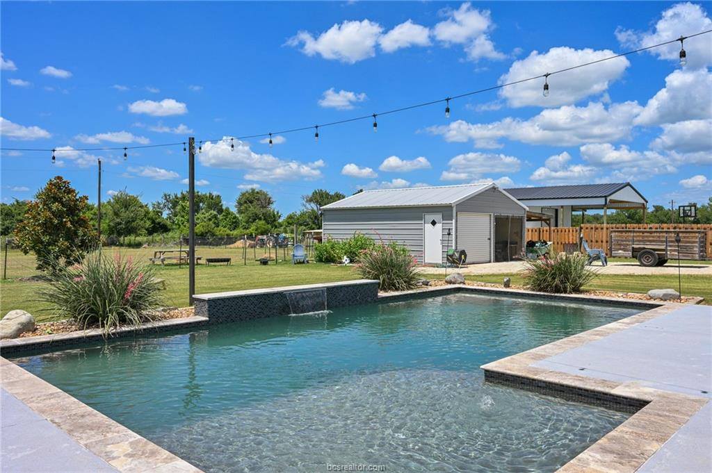 831 Mimosa Lane, Franklin, TX 77856