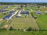 831 Mimosa Lane, Franklin, TX 77856