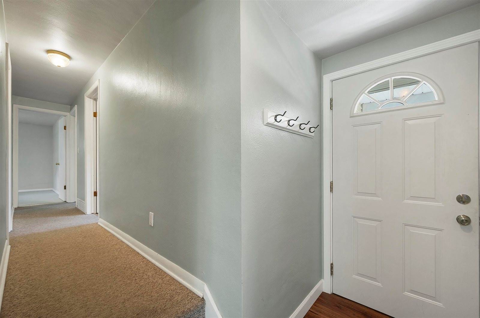 2730 Oakwood Drive, Green Bay, WI 54304